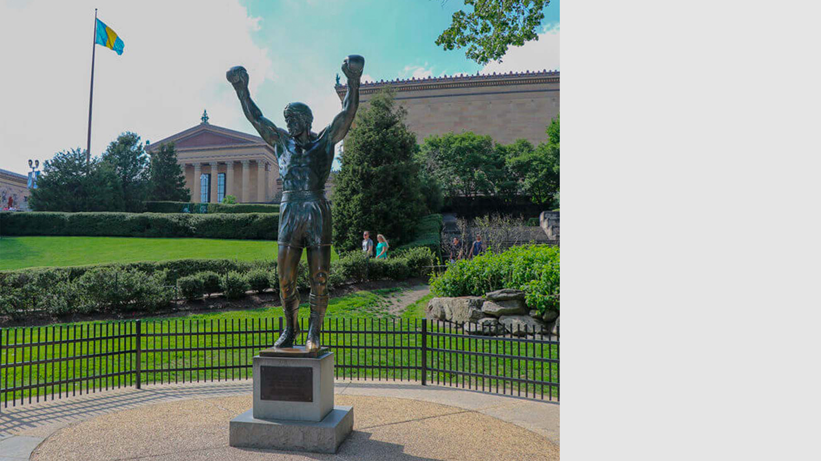 Rocky Steps - Statue